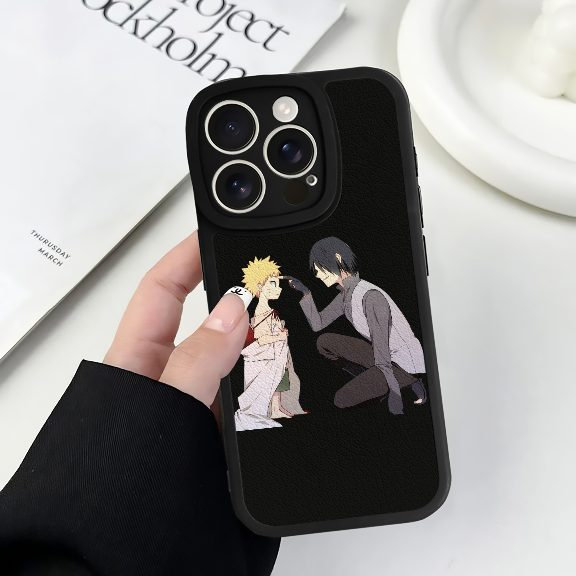 （画像用） NARUTO -ナルト- うちは サスケ Uchiha Sasuke 【iPhone 16シリーズ対応】シリコンスマホケース（レザー調） 材質：シリコン